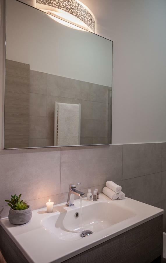 Ajana Rooms By Accomodo Cagliari Luaran gambar